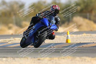 media/Jan-14-2024-SoCal Trackdays (Sun) [[2e55ec21a6]]/Turn 2 (1025am)/